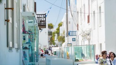 Mikonos Yunanistan Şehir Binaları Gezi Turistler alışveriş ve Yunan Adası Hedef Keşfetmek ile