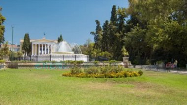 Atina Yunanistan Çeşmeler Zappeion Tarihi Stately Hall Landmark Binası Dış Güneşli Bir Günde Ziyaretçi Turistler ile