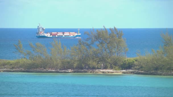 Nassau Baham Nákladní Freighter Loď Odjíždějící Bahamského Capitolu Tropické Exotické — Stock video