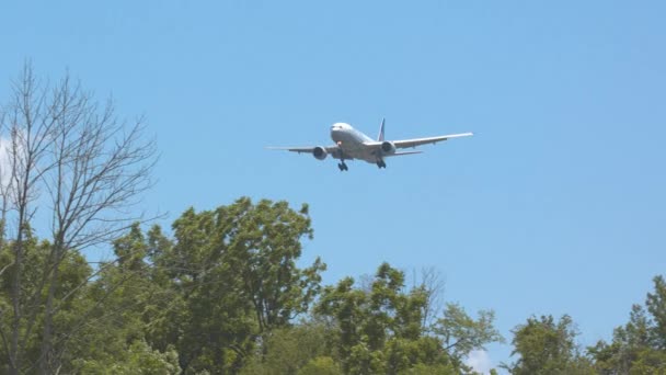 Washington United Airlines Boeing 777 200Er Jet Trafikflygplan Final Approach — Stockvideo