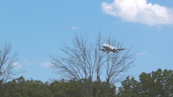 Washington Copa Airlines Boeing 737 800 Jet Airliner Final Approach — Stock Video