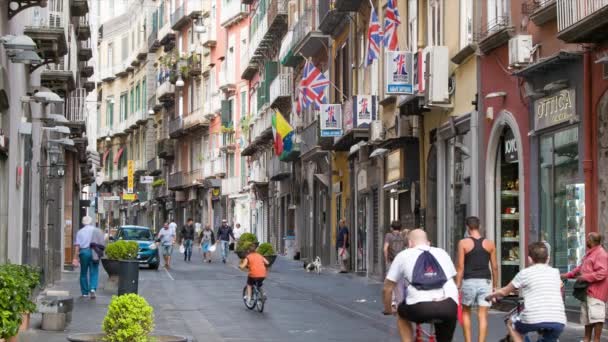 Nápoles Italia Barrio Internacional Escena Callejera Con Gente Multicultural Paseando — Vídeos de Stock