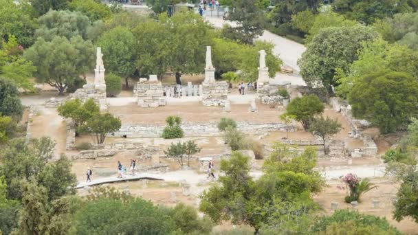 Ruinas Del Ágora Romano Atenas Grecia Con Turistas Explorando Sitio — Vídeo de stock