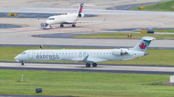 Filmagens Avião Moderno Preparando Para Levantar Aeroporto — Vídeo de Stock