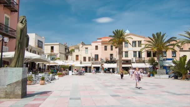 Chania Kreta Griekenland Oude Stadsplein Met Sightseeing Toeristen Restaurants Een — Stockvideo