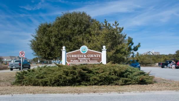 Outer Banks Openbaar Toegang Tot Het Strand Parkeerplaats Carolla Currituck — Stockvideo