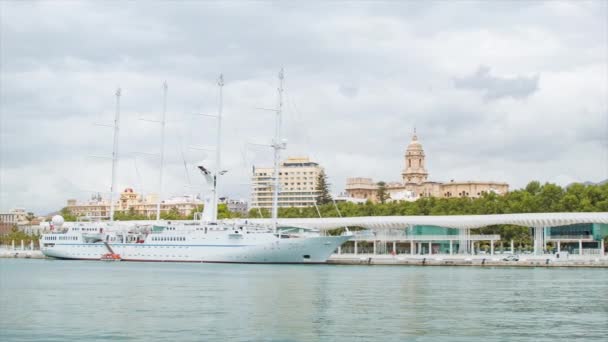 Bateau Croisière Wind Star Accosté Malaga Espagne Marina Avec Des — Video