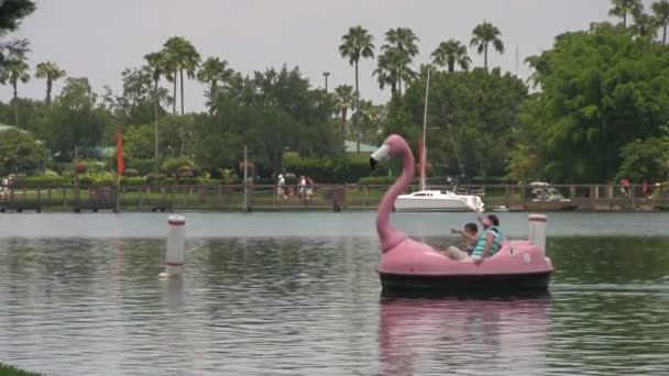 Metraje Del Parque Temático Moderno Día Soleado — Vídeos de Stock