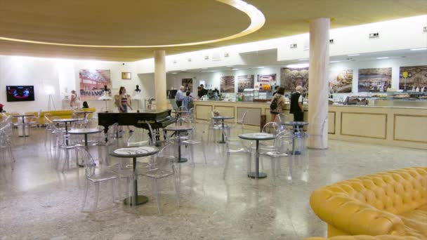 Nápoles Itália Teatro San Carlo Cafetaria Intermissão Com Turistas Visitantes — Vídeo de Stock