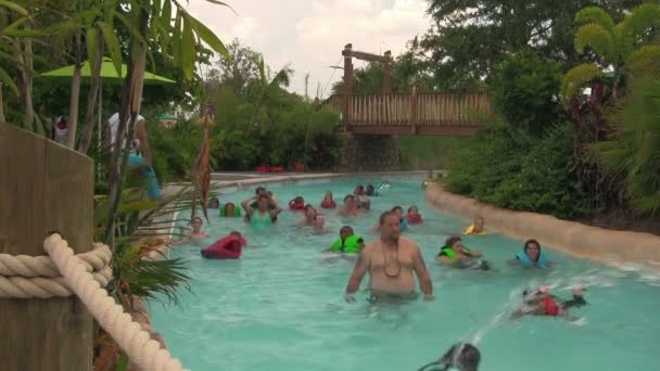 Des Images Personnes Passant Temps Dans Parc Aquatique — Video