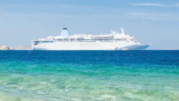 Crucero Genérico Primer Plano Las Islas Griegas Anclado Mykonos Con — Vídeos de Stock