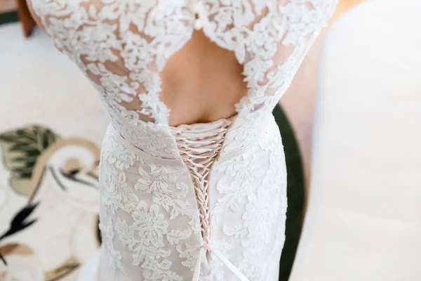 Невеста со спины . — стоковое фото