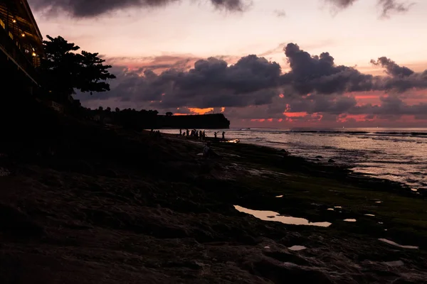 Ηλιοβασίλεμα στην παραλία της θάλασσας — Φωτογραφία Αρχείου