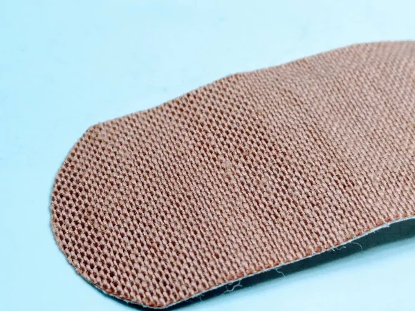 Yapışkan bandaj sıva şeridi üzerinde yakın