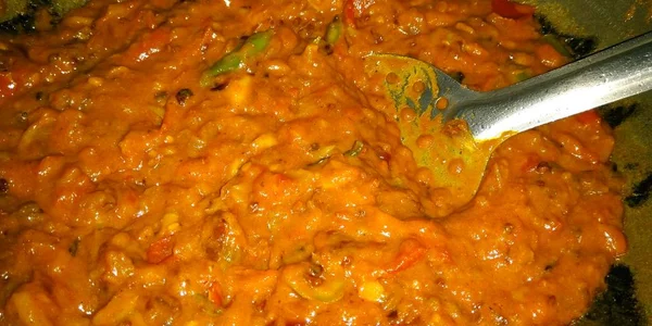 Gebakken Tomaten Curry Pan — Stockfoto