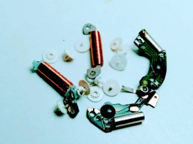 Beyaz arka planda izole edilmiş el saati bölümü