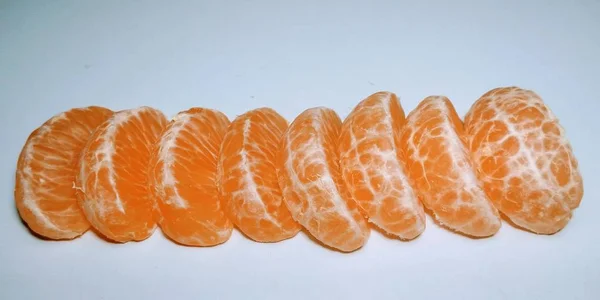 Oranje Schijfjes Witte Achtergrond — Stockfoto