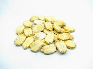 Acı kavun tohumunun beyaz arka plan üzerine izole edilmiş resmi