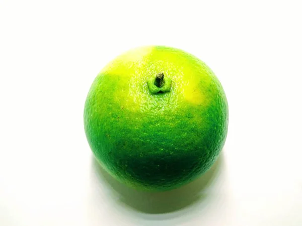 Зелёный Оранжевый Белом Фоне — стоковое фото