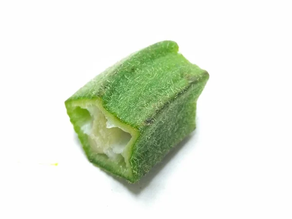 Sebuah Gambar Slice Ladyfinger Pada Latar Belakang Putih — Stok Foto