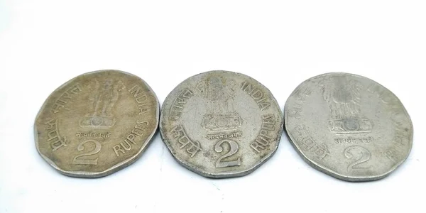 Μια Εικόνα Από Δύο Νομίσματα Της Ρουπία Που Απομονώθηκαν Λευκό — Φωτογραφία Αρχείου