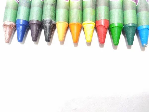 Una Imagen Crayones Cera Color Aislado Sobre Fondo Blanco —  Fotos de Stock