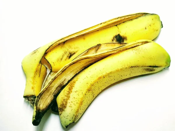 Obraz Skórki Bananów Izolowane Białym Tle — Zdjęcie stockowe