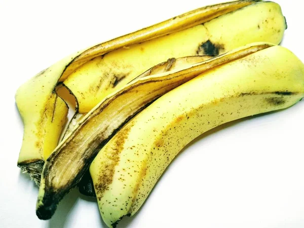 배경에 바나나 껍질의 — 스톡 사진