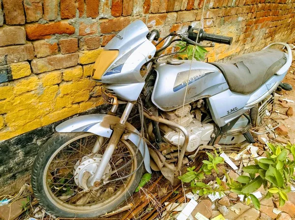 Picture Old Rusted Motorbike Outdoor — Stock Photo, Image