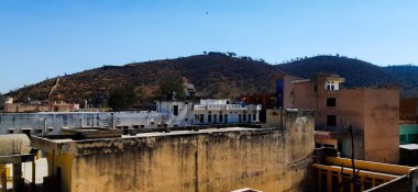 Seçili odaklı bir köy resmi