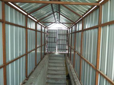 Çatı için teneke bir gölge resmi.