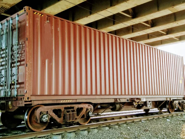 Εμπορευματοκιβώτια Φορτωμένα Σιδηροδρομικά Βαγόνια — Φωτογραφία Αρχείου