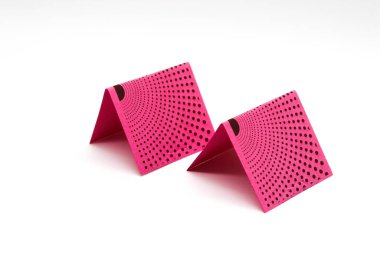 Beyaz arkaplanda sivrisinek kovucu resmi