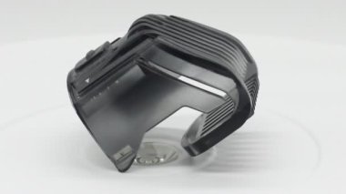 Beyaz arkaplanda ayrıştırılmış saç kesicisi