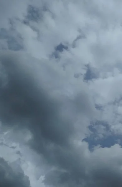 Przed Burzą Intensywnych Opadów Deszczu Niebie Jest Objęte Wszystkie Ponad — Zdjęcie stockowe