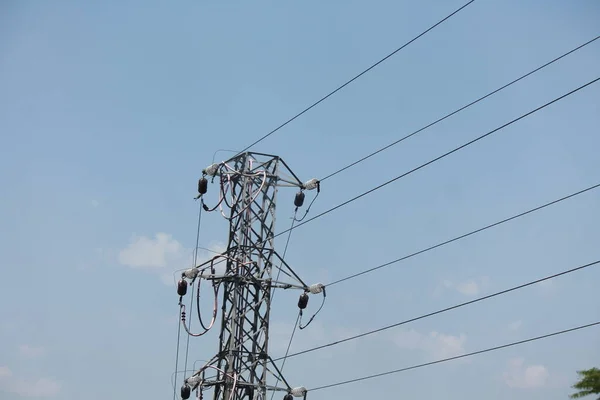 Poteaux Électriques Haute Puissance Dans Zone Urbaine Reliée Réseau Intelligent — Photo