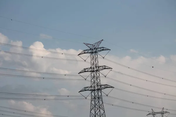 Hochspannungsmasten Stadtgebiet Die Das Intelligente Stromnetz Angeschlossen Sind Energieversorgung Energieverteilung — Stockfoto