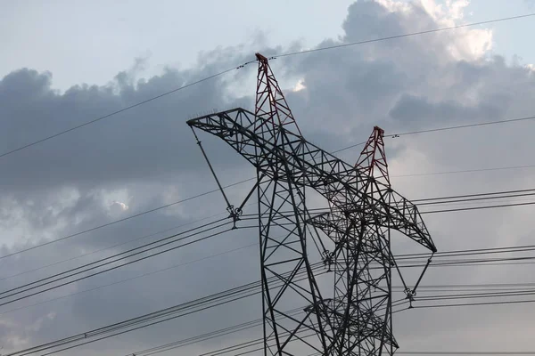 Poteaux Électriques Haute Puissance Dans Zone Urbaine Reliée Réseau Intelligent — Photo