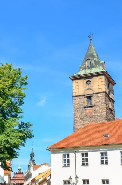 Historiska vattentornet, Vodarenska vez, i Plzeň, Tjeckien på en solig dag. Pilsen stad, västra Böhmen, Tjeckiska republiken, Östeuropa. Populär turistattraktion i stadens historiska centrum — Stockfoto