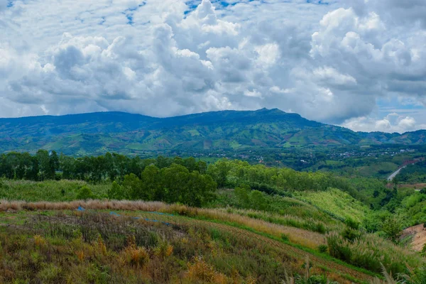 Scène Rurale Avec Des Montagnes Arrière Plan — Photo