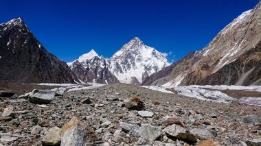 K2 ve Concordia karakurum Dağları Pakistan üzerinden geniş tepe