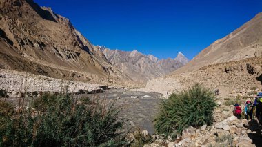 Braldu Nehri Kuzey Pakistan, K2 manzara trekking iz karakurum aralığında, Pakistan karakurum Dağları'nda trekking