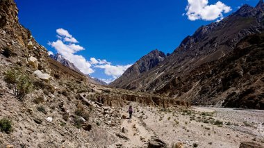 Braldu Nehri Kuzey Pakistan, K2 manzara trekking iz karakurum aralığında, Pakistan karakurum Dağları'nda trekking