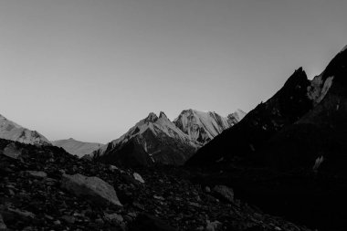 K2 ve Concordia karakurum Dağları Pakistan üzerinden geniş tepe