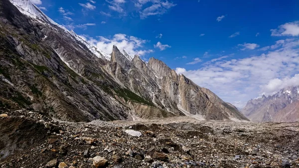 캠프는 베이스 파키스탄에서에서 Masherbrum — 스톡 사진