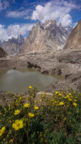 Trango Πύργος Οικογένεια Στο Φάσμα Karakoram Βάσης Στρατόπεδο Στο Πακιστάν — Φωτογραφία Αρχείου