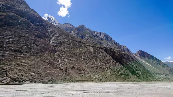 Senderismo Largo Del Río Braldu Las Montañas Del Karakorum Norte — Foto de Stock