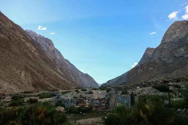 Τοπίο Της Μονοπάτι Στο Φάσμα Karakoram Πεζοπορία Κατά Μήκος Του — Φωτογραφία Αρχείου