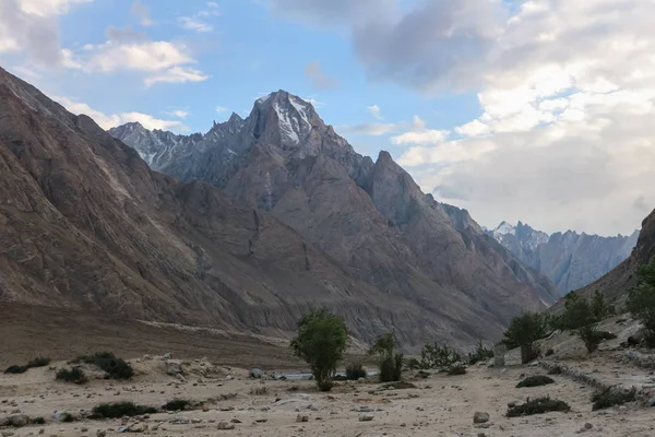 Landschaft Des Trekkingweges Karakorum Gebirge Trekking Entlang Des Braldu Flusses — Stockfoto