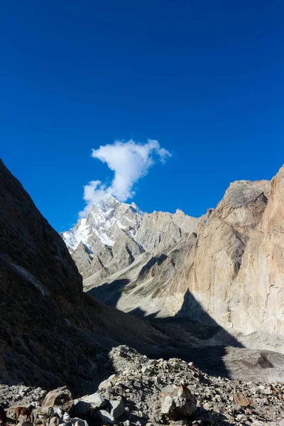 Wielkie Trango Tower Khobutse Obozie Trek Pakistan — Zdjęcie stockowe